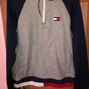 TOMMY HILFIGER HOODIE